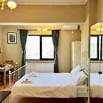 Panoramic View Cozy Near Center